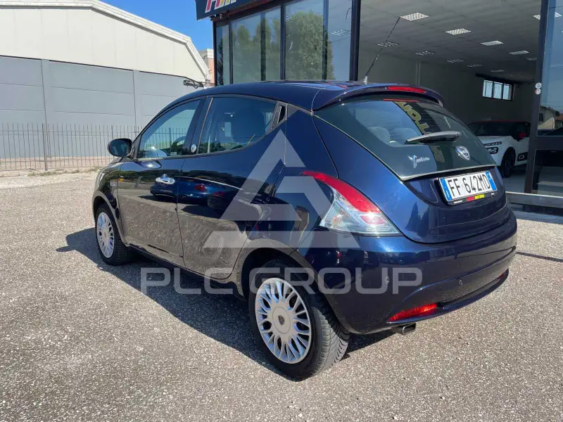 2016 Lancia YPSILON