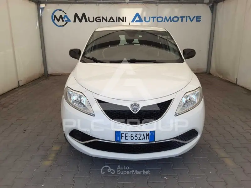 2016 Lancia YPSILON