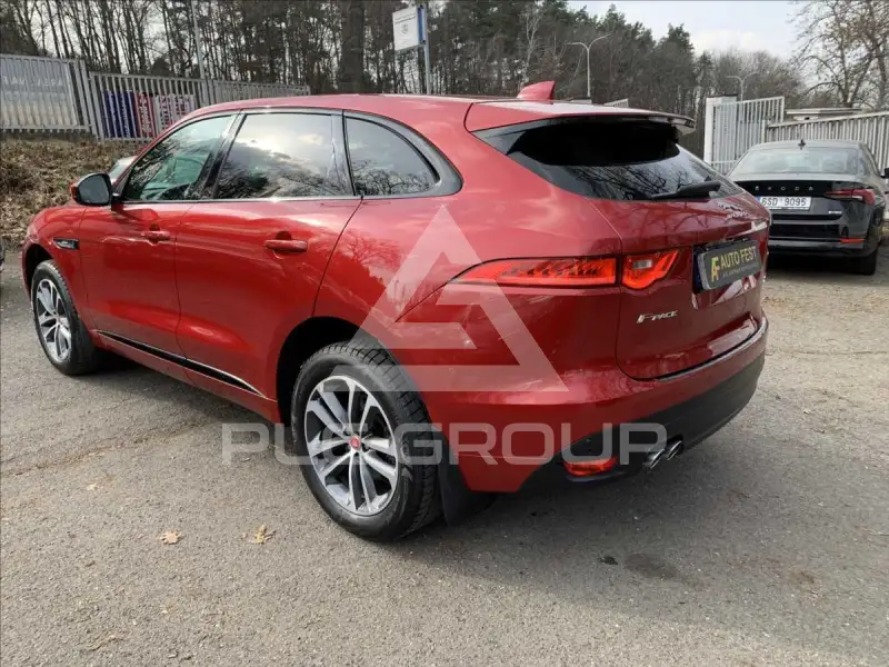2016 Jaguar F-PACE