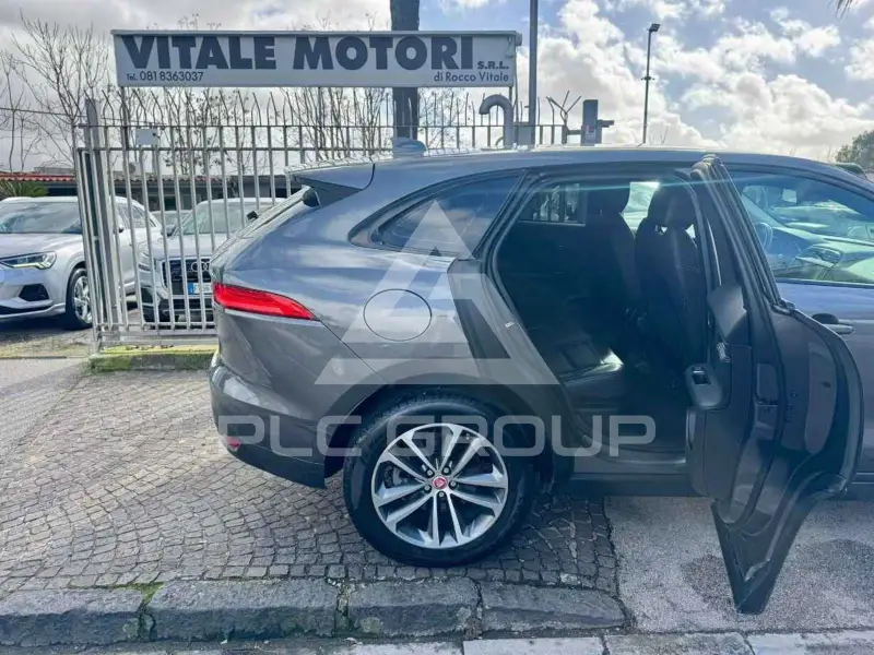 2016 Jaguar F-PACE