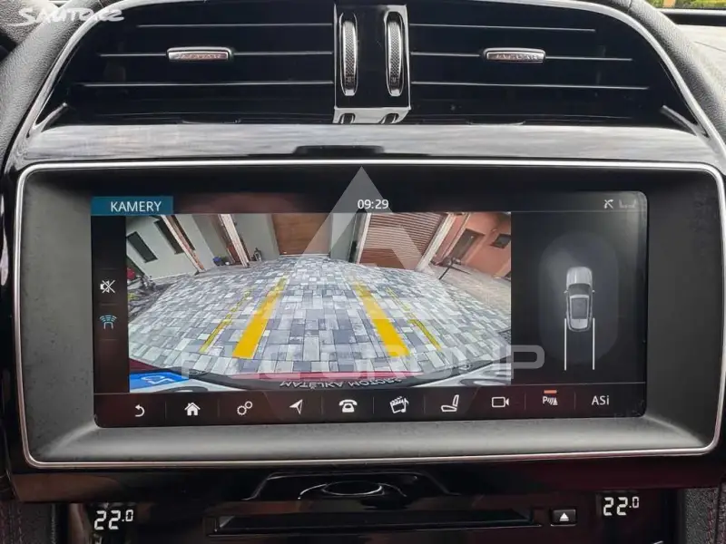 2016 Jaguar F-PACE