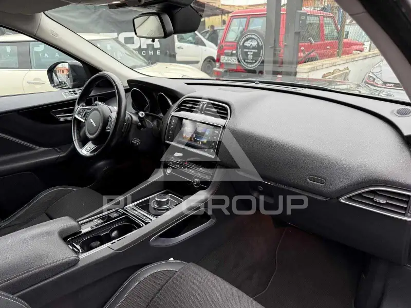 2016 Jaguar F-PACE