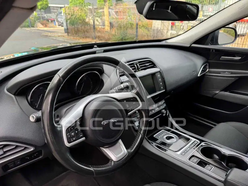 2016 Jaguar XE