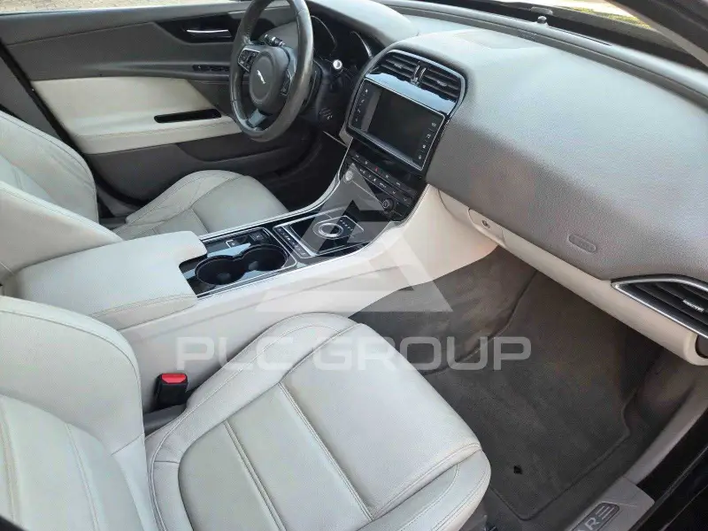 2016 Jaguar XE