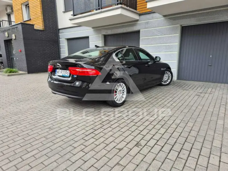 2016 Jaguar XE