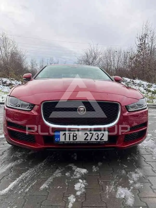 2016 Jaguar XE