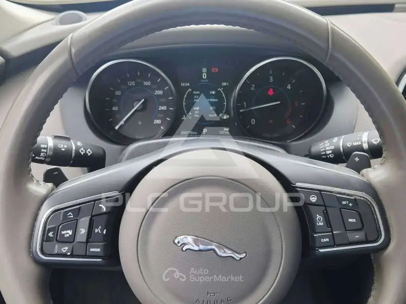 2016 Jaguar XE
