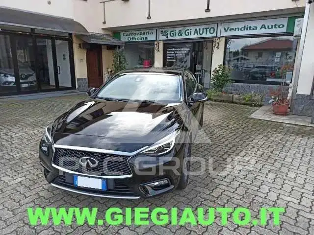 2016 Infinity Q30