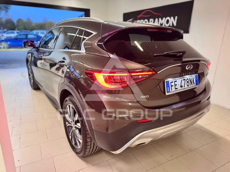 2016 Infinity QX30