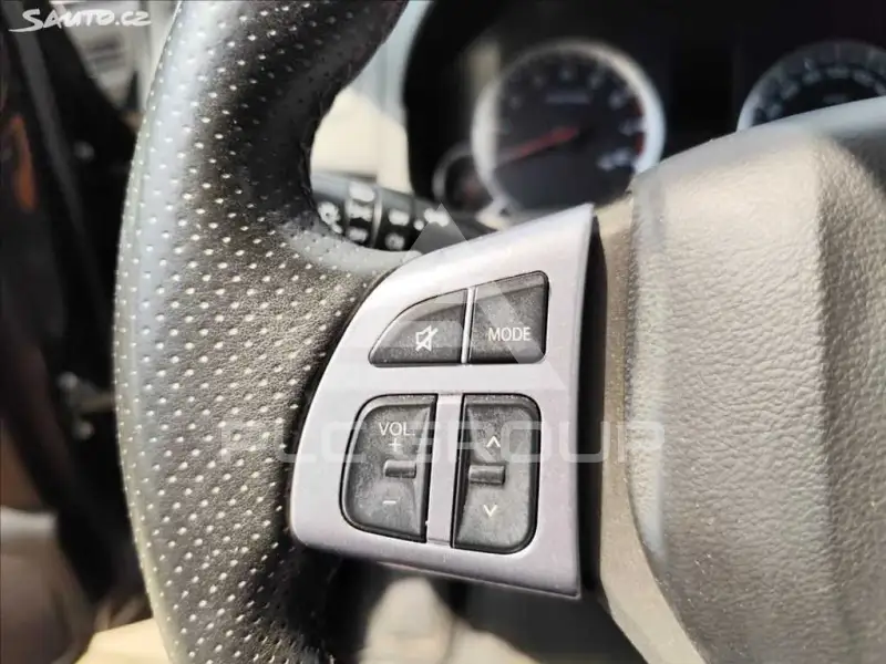 2016 Suzuki SWIFT