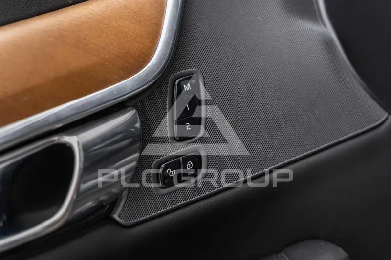 2016 Volvo V90
