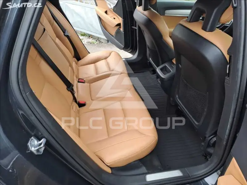 2016 Volvo V90