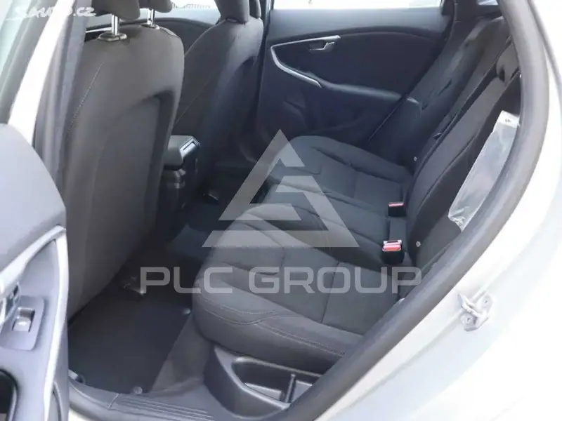 2016 Volvo V40