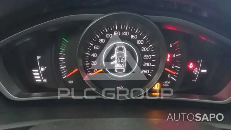 2016 Volvo V40