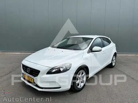 2016 Volvo V40