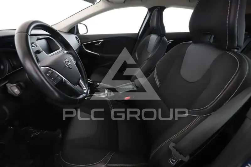 2016 Volvo V40