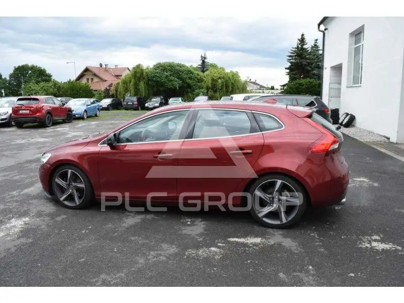 2016 Volvo V40