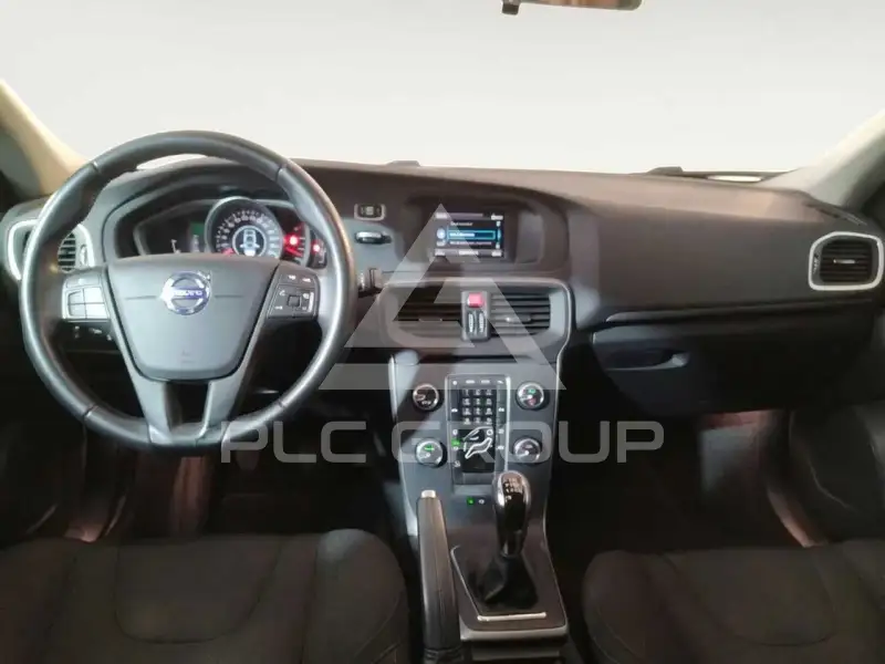 2016 Volvo V40