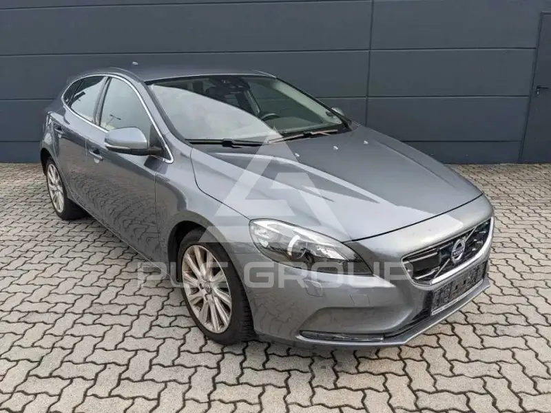 2016 Volvo V40