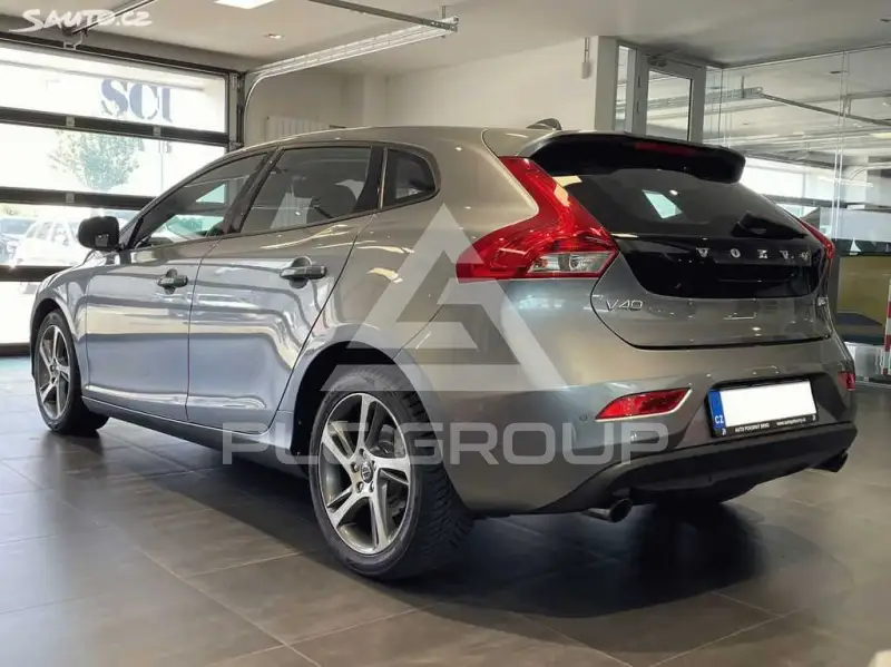 2016 Volvo V40