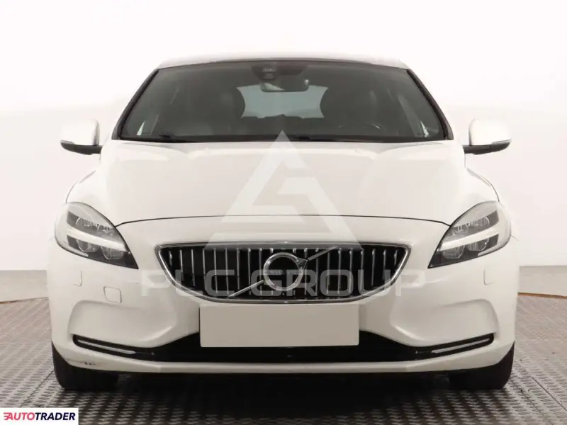 2016 Volvo V40