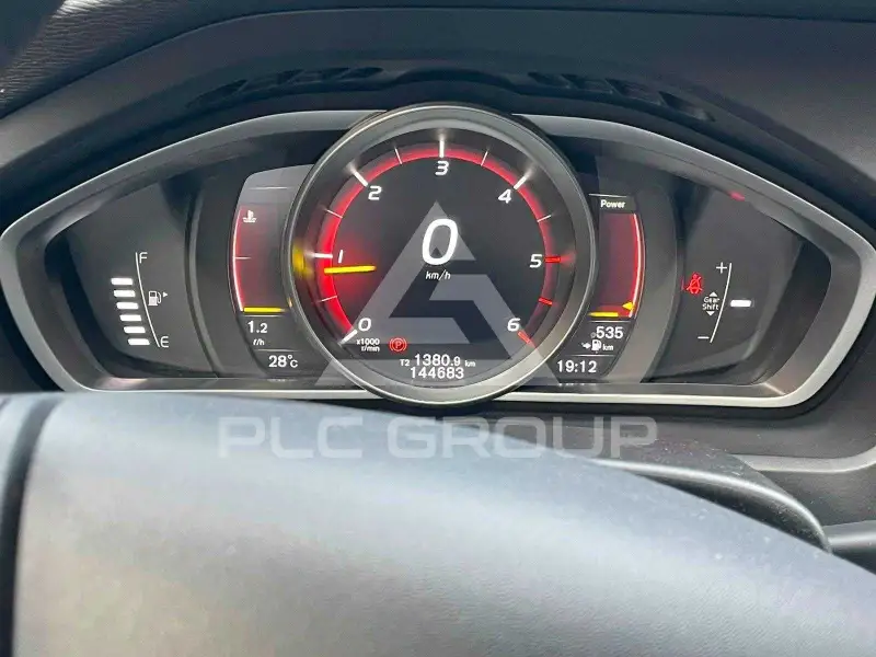 2016 Volvo V40