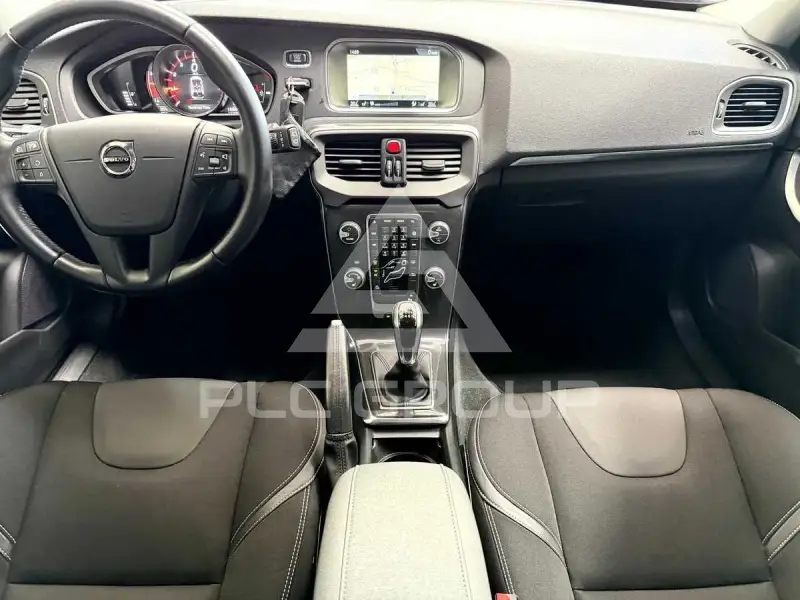 2016 Volvo V40