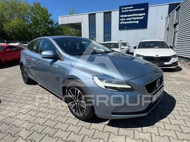 2016 Volvo V40
