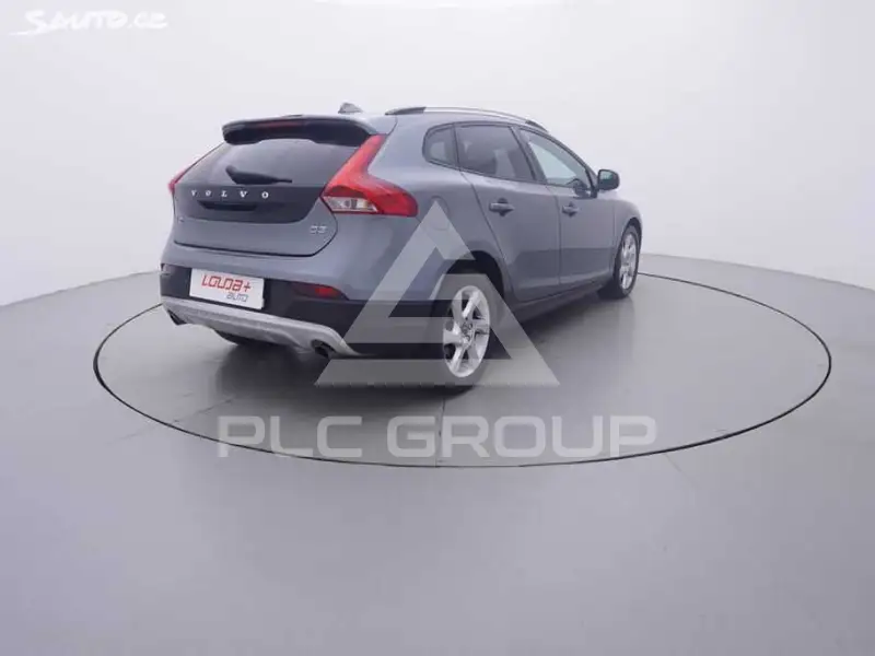 2016 Volvo V40