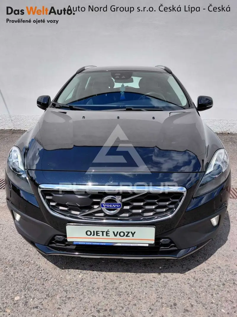 2016 Volvo V40