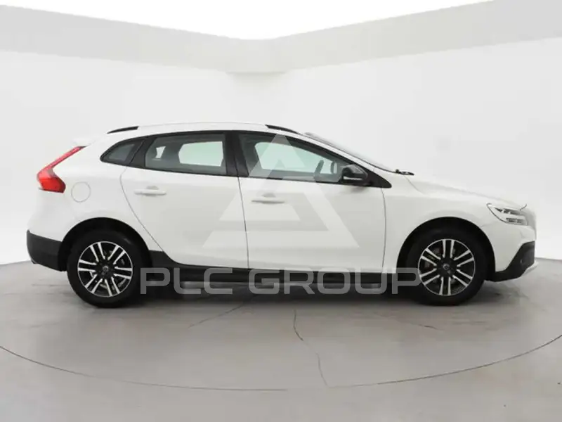 2016 Volvo V40