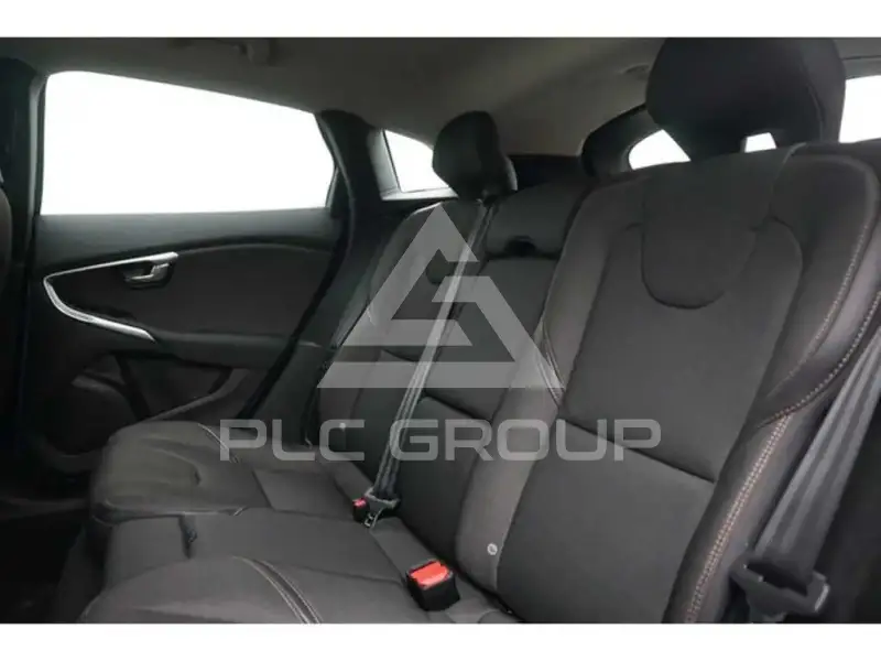 2016 Volvo V40