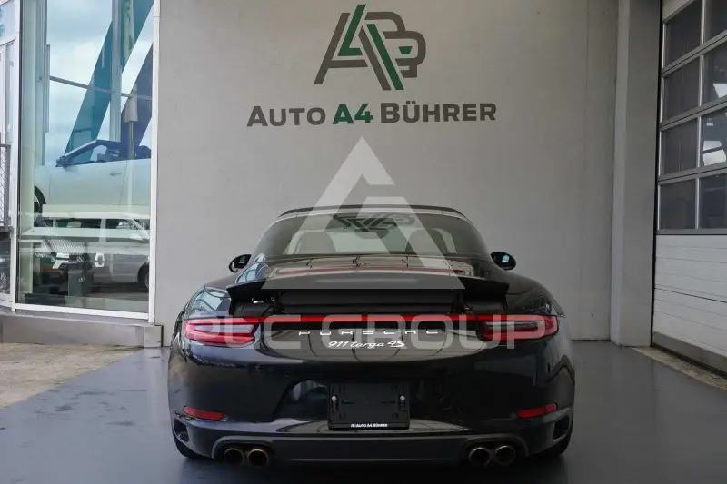 2016 Porsche 911
