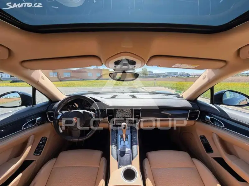 2016 Porsche Panamera