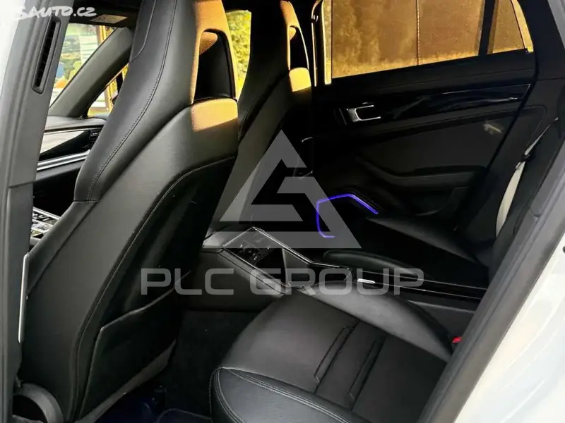 2016 Porsche Panamera