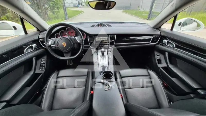2016 Porsche Panamera
