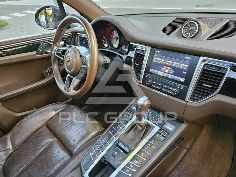 2016 Porsche MACAN