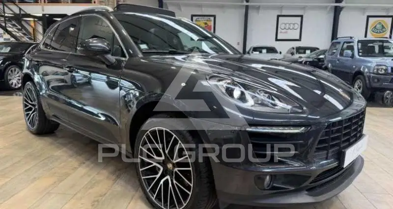 2016 Porsche MACAN