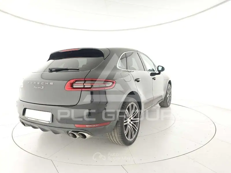 2016 Porsche MACAN