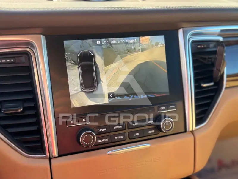2016 Porsche MACAN