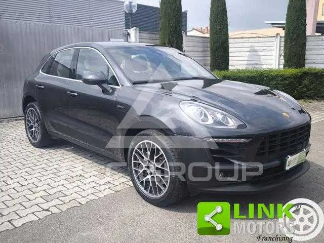 2016 Porsche MACAN