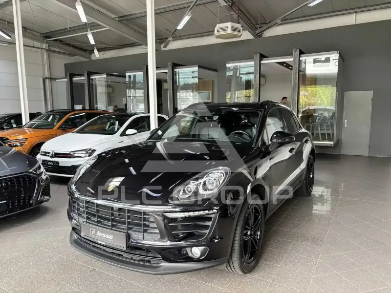 2016 Porsche MACAN