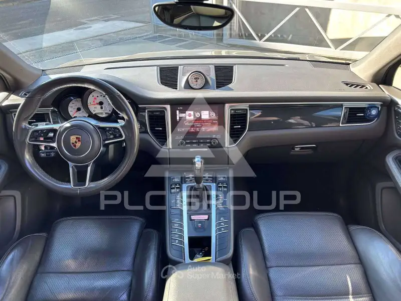 2016 Porsche MACAN