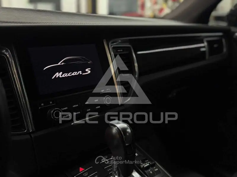 2016 Porsche MACAN