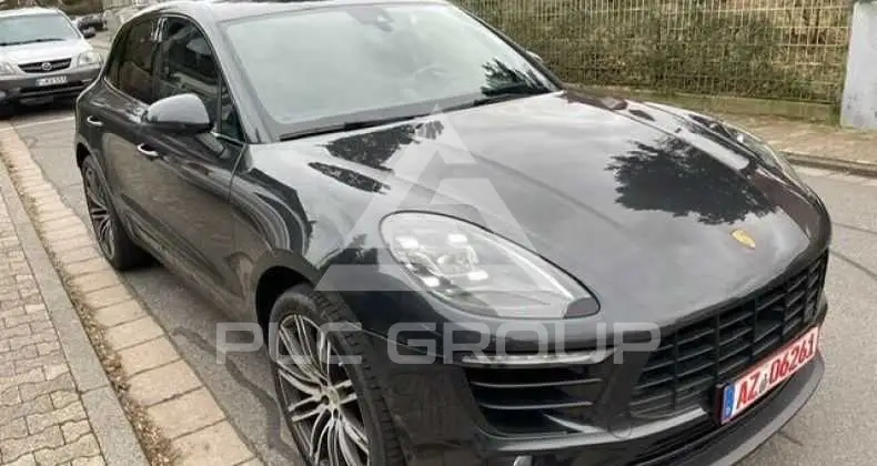 2016 Porsche MACAN