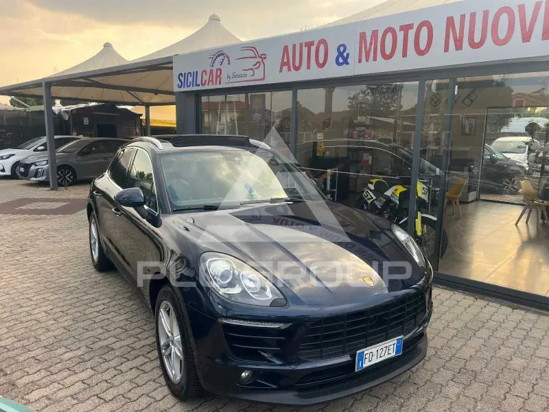 2016 Porsche MACAN