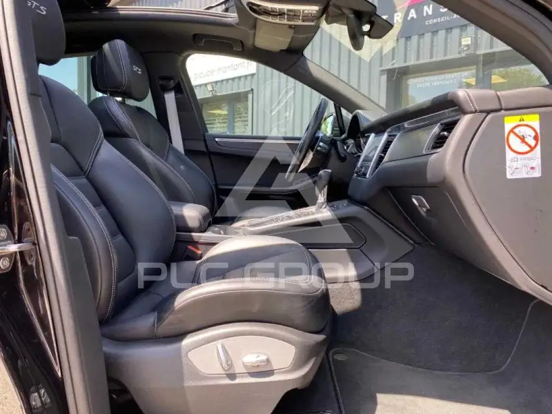 2016 Porsche MACAN