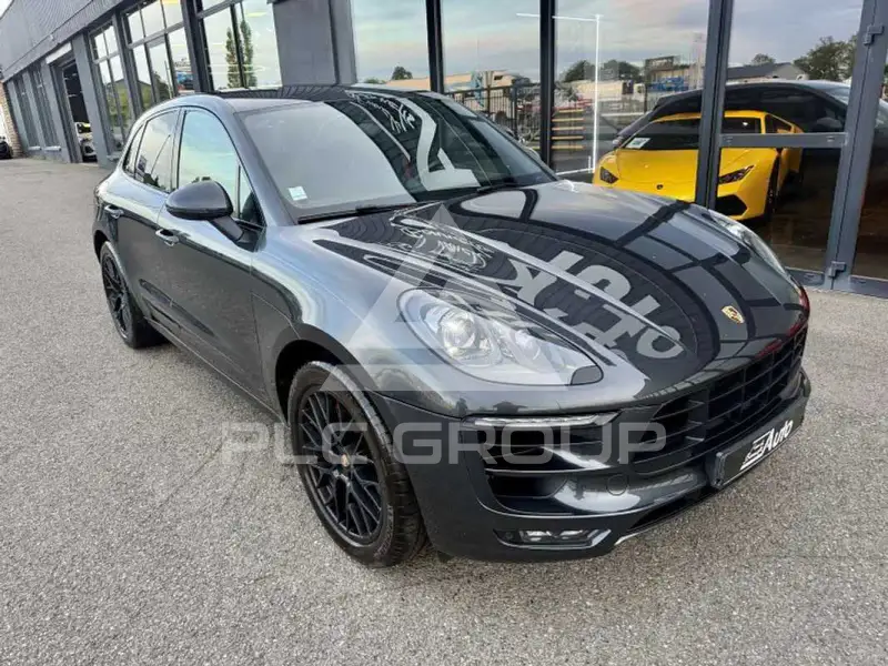 2016 Porsche MACAN