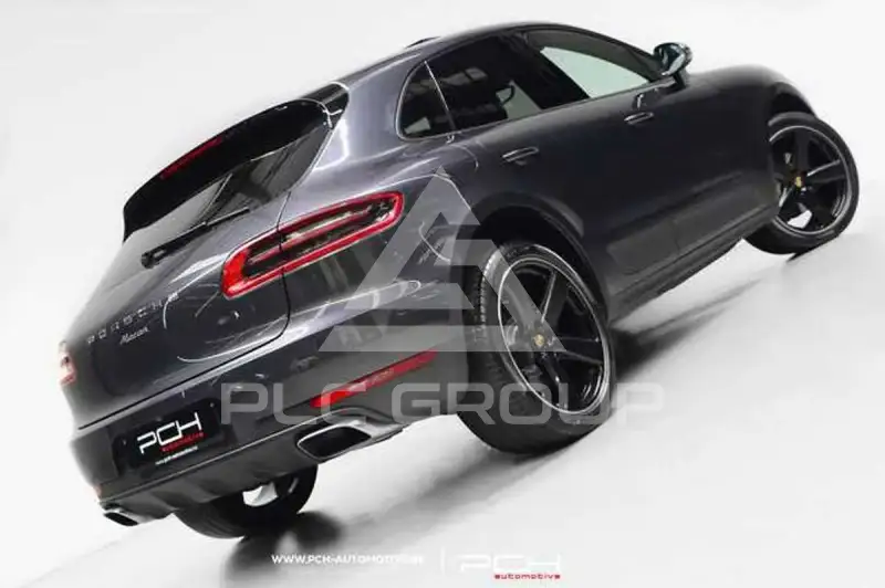 2016 Porsche MACAN