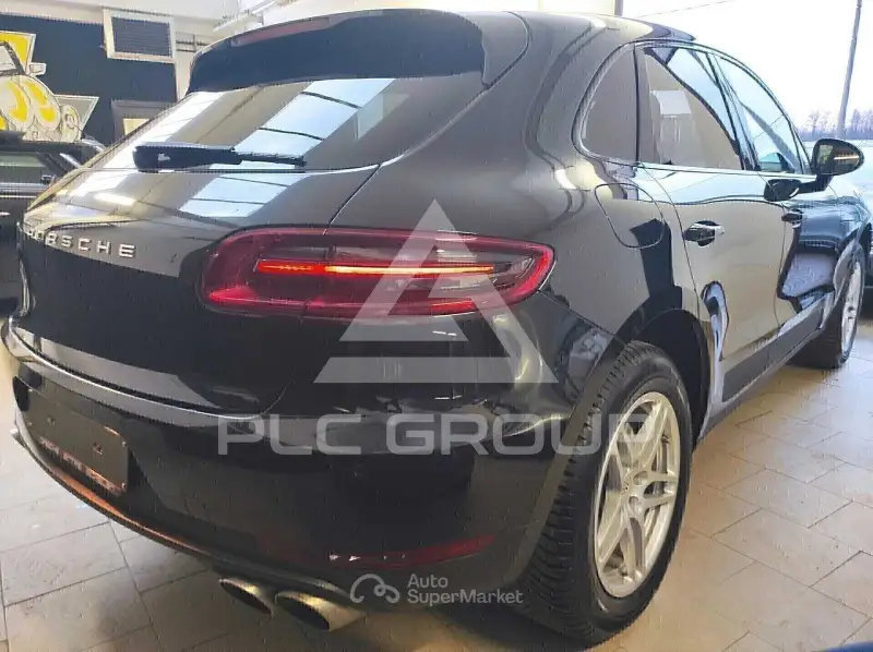 2016 Porsche MACAN
